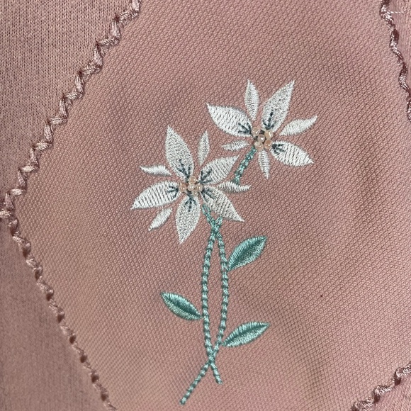 Alfred Dunner Vintage Oversized Pink Flower Sweater Medium Women’s - Picture 6 of 8